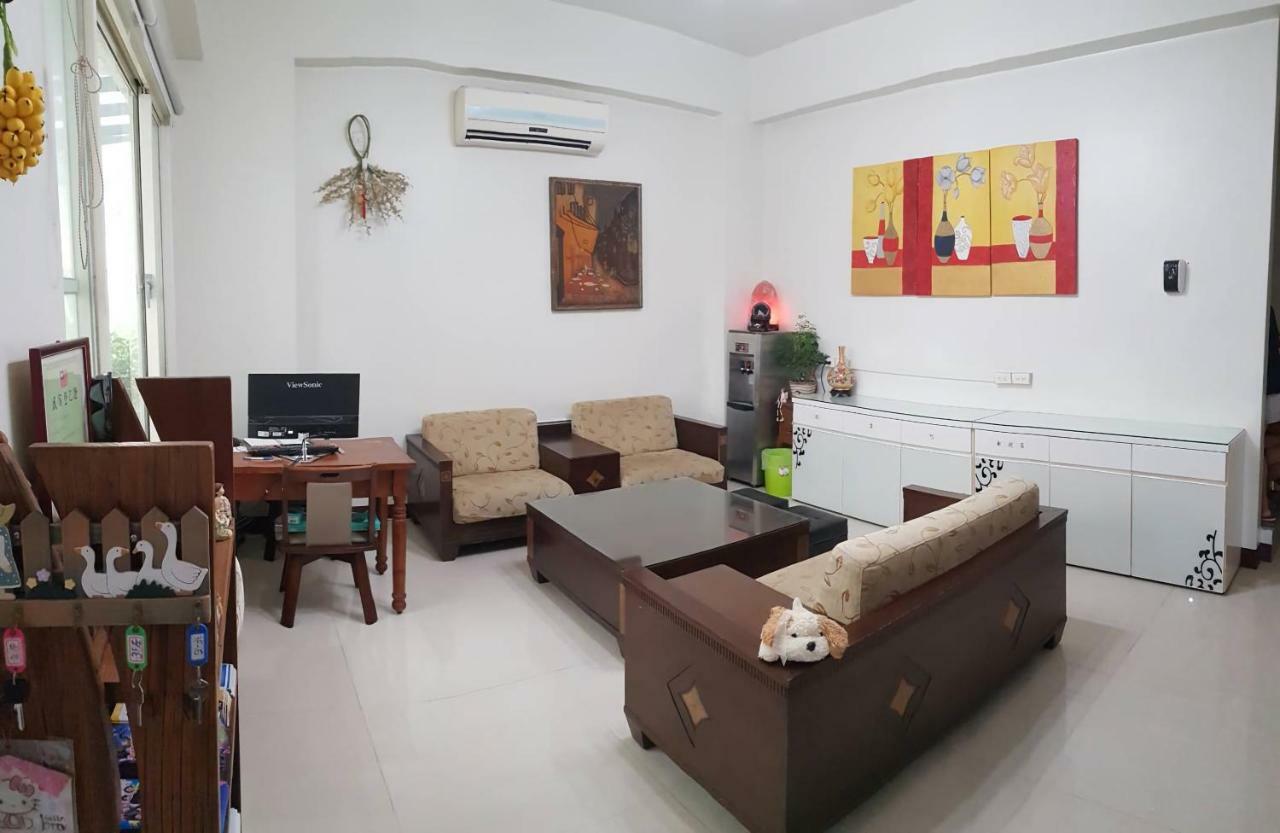 Leisure Homestay Hualien City Exterior photo
